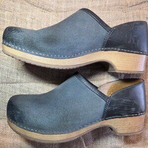 Dansko "Brenna" Denim suede and navy burnished leather, 2023 style, runs large